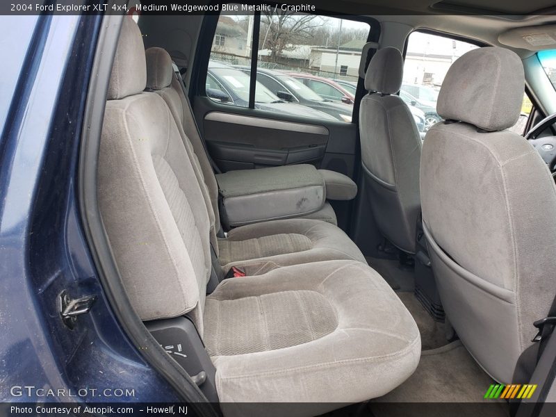 Medium Wedgewood Blue Metallic / Graphite 2004 Ford Explorer XLT 4x4