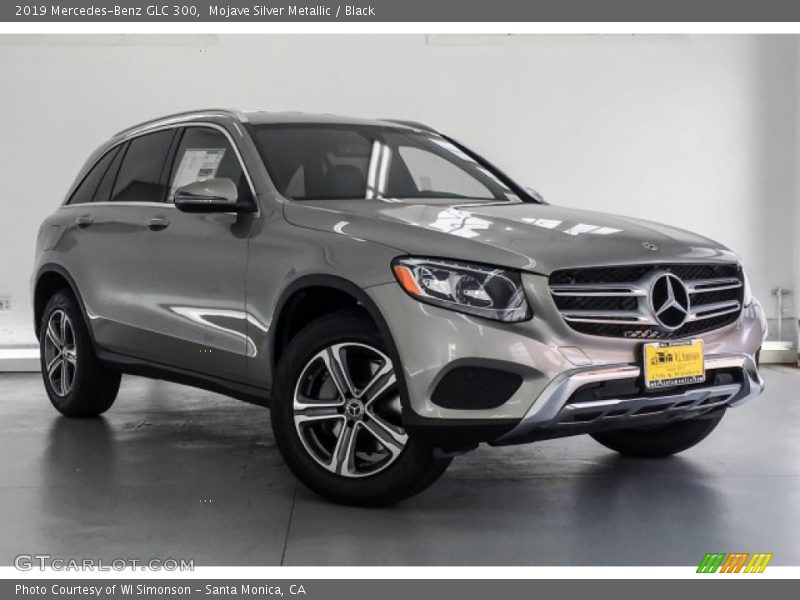 Mojave Silver Metallic / Black 2019 Mercedes-Benz GLC 300
