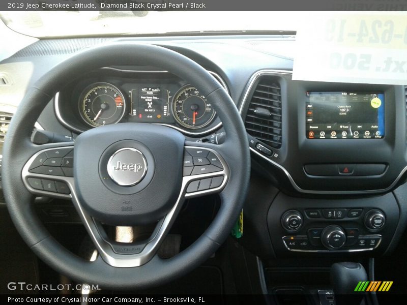 Diamond Black Crystal Pearl / Black 2019 Jeep Cherokee Latitude