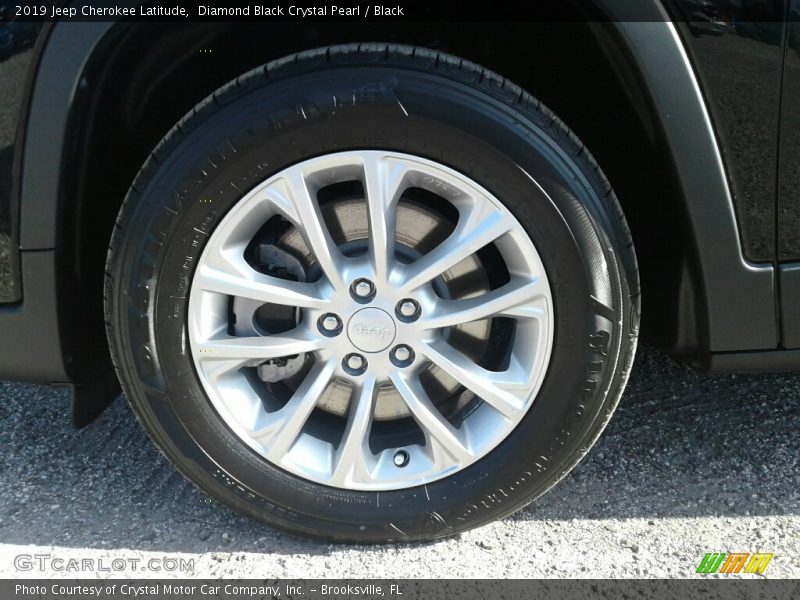 Diamond Black Crystal Pearl / Black 2019 Jeep Cherokee Latitude