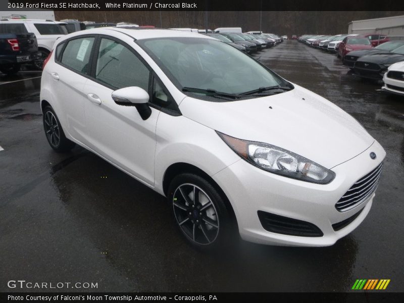 White Platinum / Charcoal Black 2019 Ford Fiesta SE Hatchback