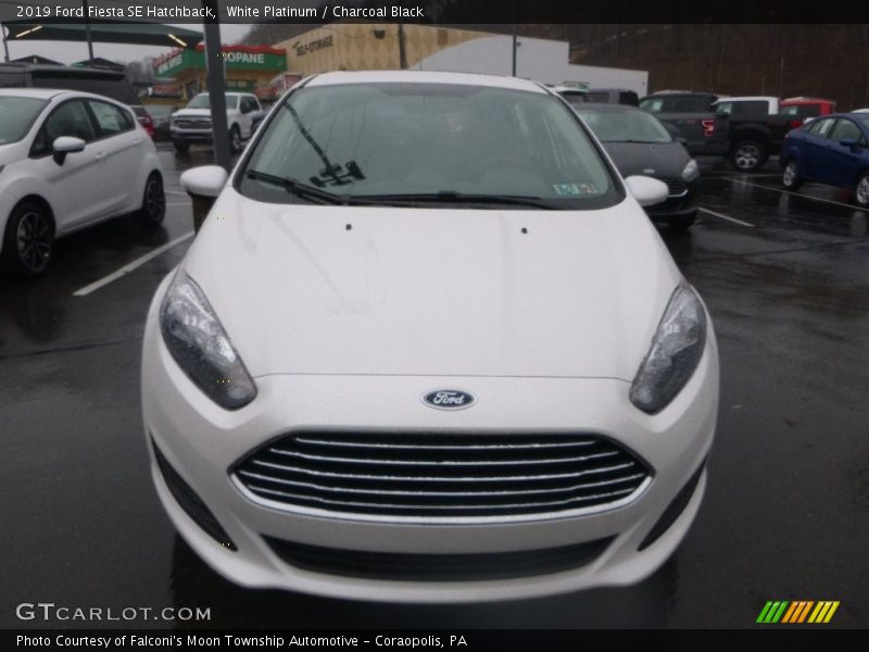 White Platinum / Charcoal Black 2019 Ford Fiesta SE Hatchback