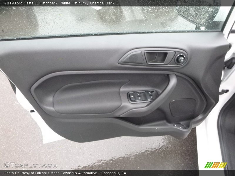 White Platinum / Charcoal Black 2019 Ford Fiesta SE Hatchback