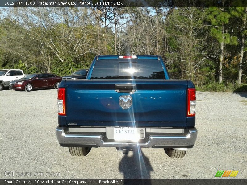 Patriot Blue Pearl / Black 2019 Ram 1500 Tradesman Crew Cab