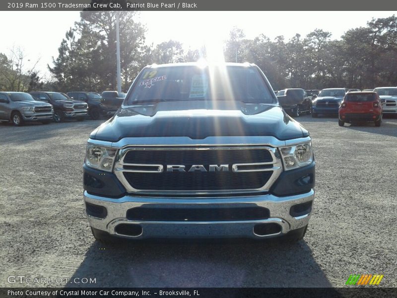 Patriot Blue Pearl / Black 2019 Ram 1500 Tradesman Crew Cab