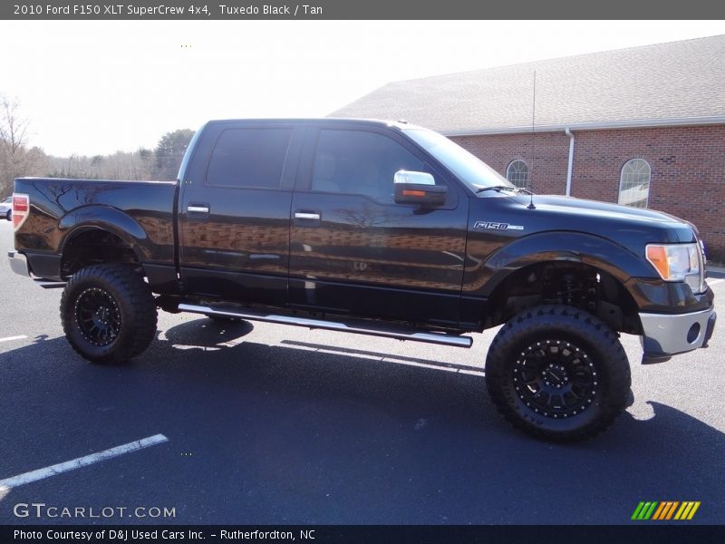 Tuxedo Black / Tan 2010 Ford F150 XLT SuperCrew 4x4