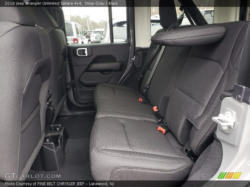Sting-Gray / Black 2019 Jeep Wrangler Unlimited Sahara 4x4