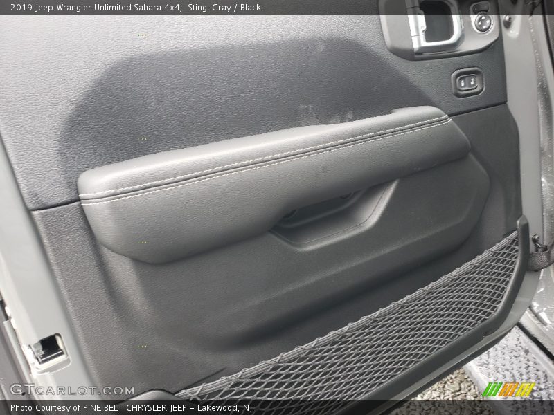 Sting-Gray / Black 2019 Jeep Wrangler Unlimited Sahara 4x4
