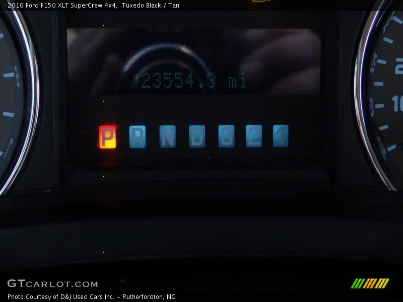 Tuxedo Black / Tan 2010 Ford F150 XLT SuperCrew 4x4