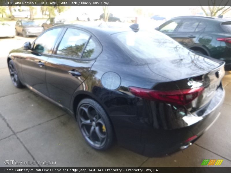 Alfa Black / Black/Dark Gray 2018 Alfa Romeo Giulia Ti AWD