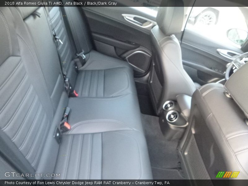 Alfa Black / Black/Dark Gray 2018 Alfa Romeo Giulia Ti AWD
