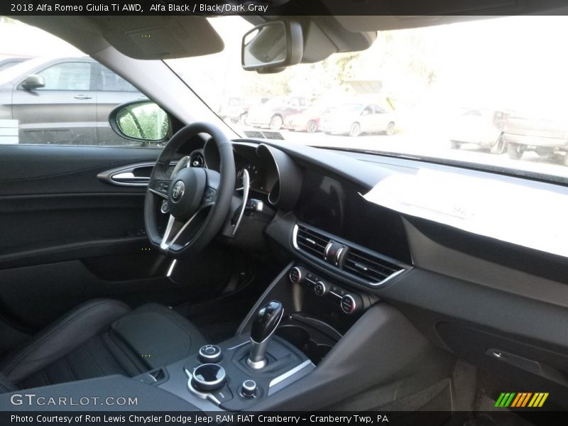 Alfa Black / Black/Dark Gray 2018 Alfa Romeo Giulia Ti AWD