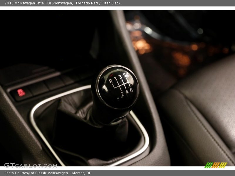 Tornado Red / Titan Black 2013 Volkswagen Jetta TDI SportWagen