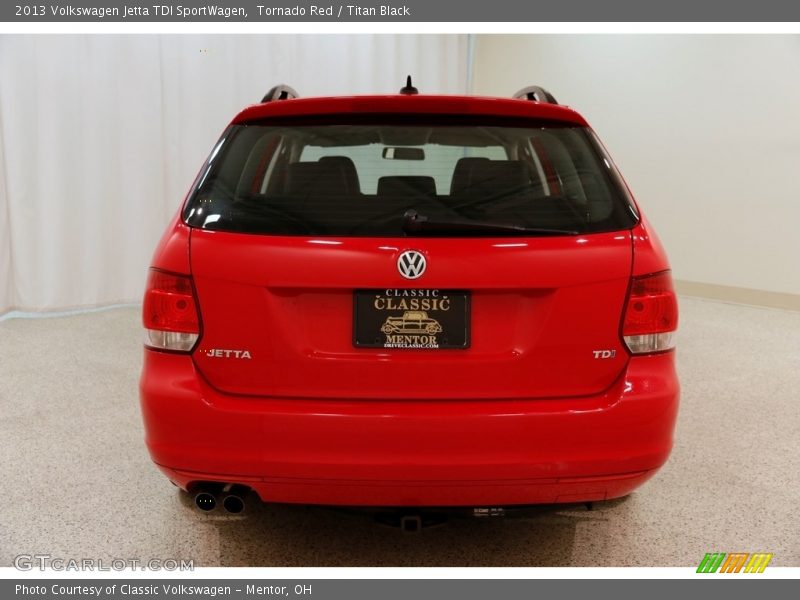 Tornado Red / Titan Black 2013 Volkswagen Jetta TDI SportWagen