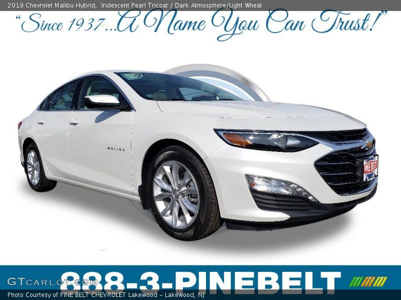 Iridescent Pearl Tricoat / Dark Atmosphere/Light Wheat 2019 Chevrolet Malibu Hybrid