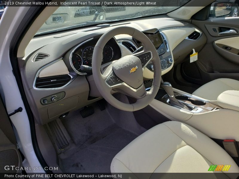 Iridescent Pearl Tricoat / Dark Atmosphere/Light Wheat 2019 Chevrolet Malibu Hybrid