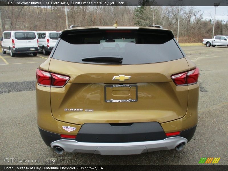 Sunlit Bronze Metallic / Jet Black 2019 Chevrolet Blazer 3.6L Cloth AWD