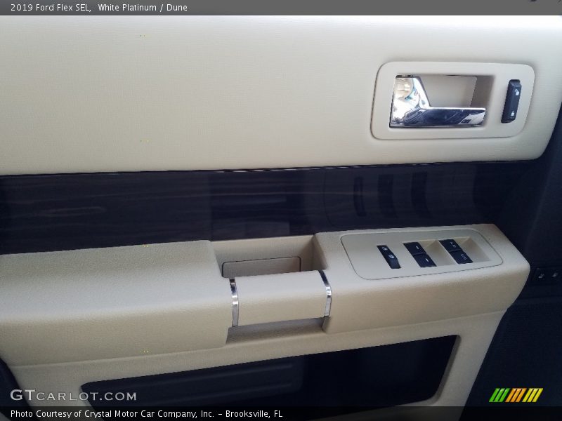 White Platinum / Dune 2019 Ford Flex SEL