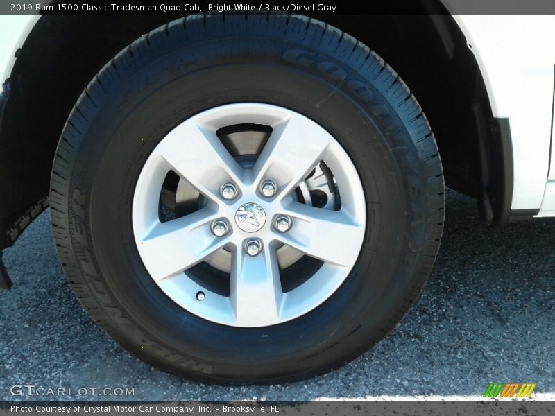 Bright White / Black/Diesel Gray 2019 Ram 1500 Classic Tradesman Quad Cab