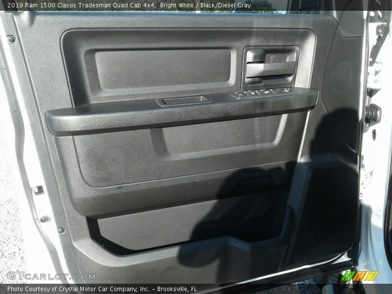 Bright White / Black/Diesel Gray 2019 Ram 1500 Classic Tradesman Quad Cab 4x4