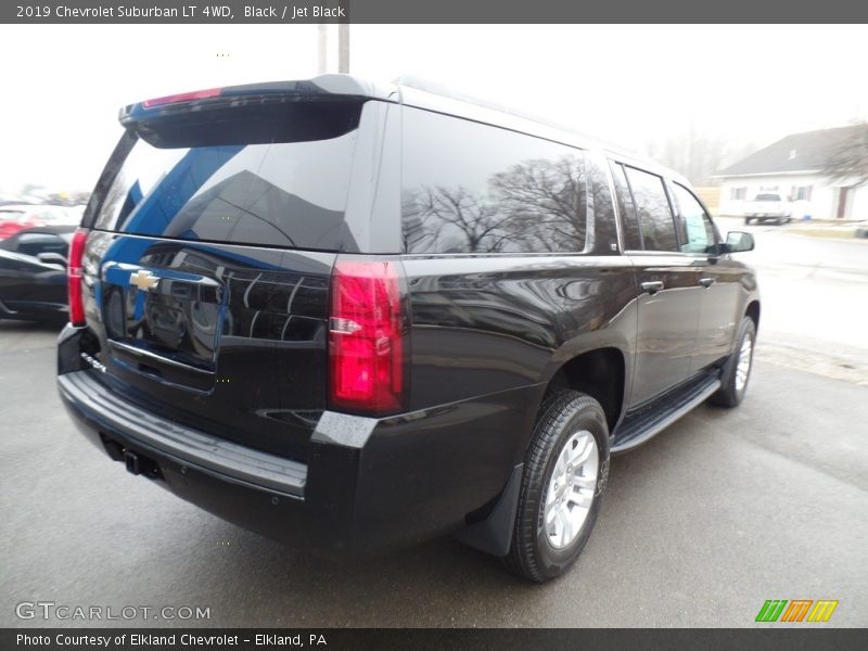 Black / Jet Black 2019 Chevrolet Suburban LT 4WD