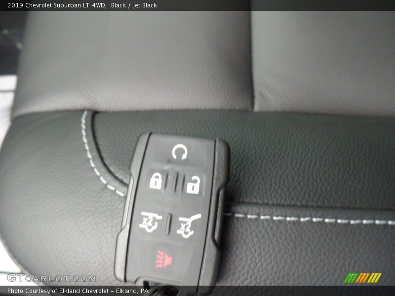 Black / Jet Black 2019 Chevrolet Suburban LT 4WD