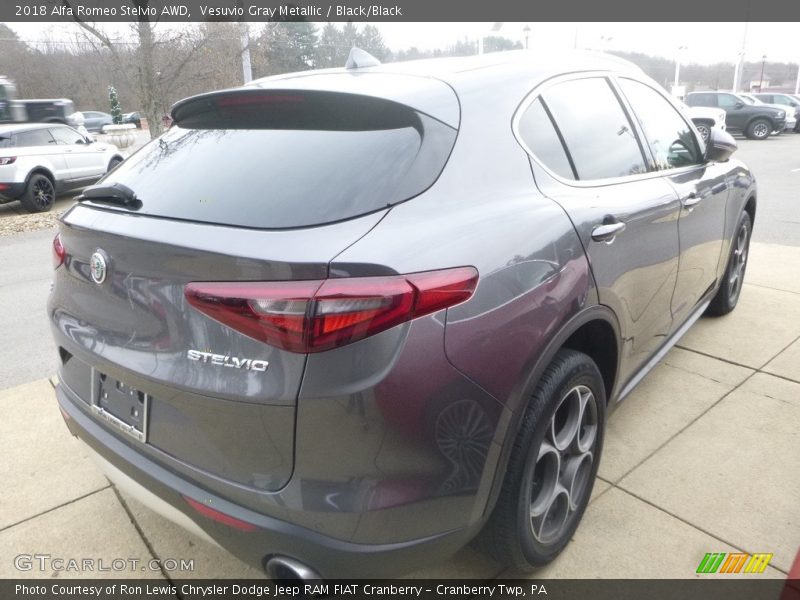 Vesuvio Gray Metallic / Black/Black 2018 Alfa Romeo Stelvio AWD