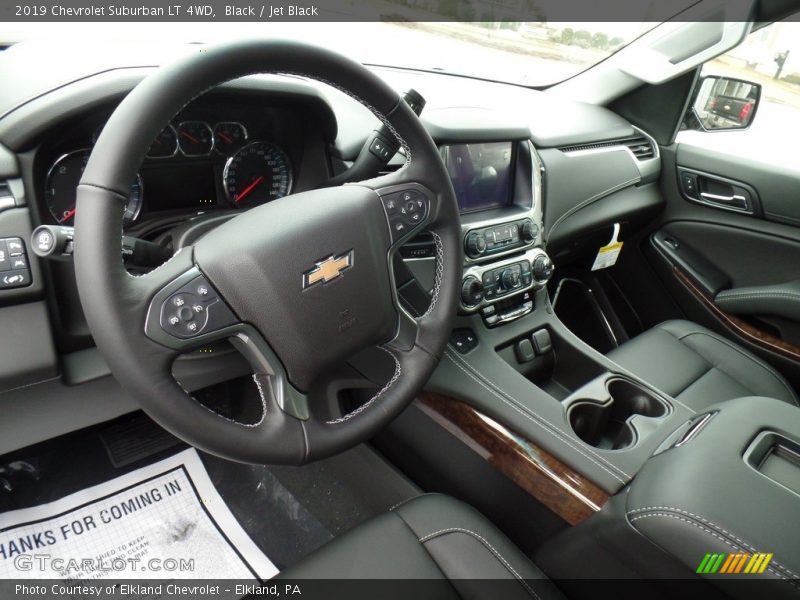 Black / Jet Black 2019 Chevrolet Suburban LT 4WD