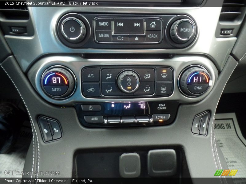 Black / Jet Black 2019 Chevrolet Suburban LT 4WD