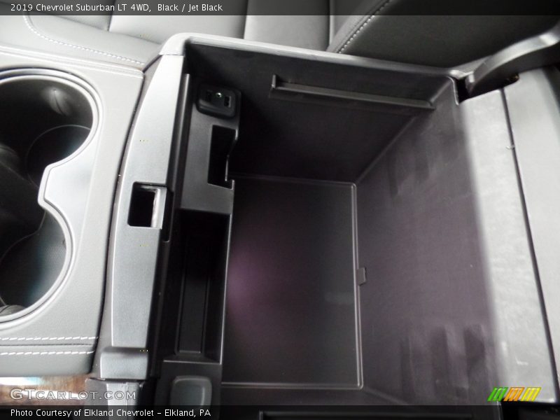 Black / Jet Black 2019 Chevrolet Suburban LT 4WD