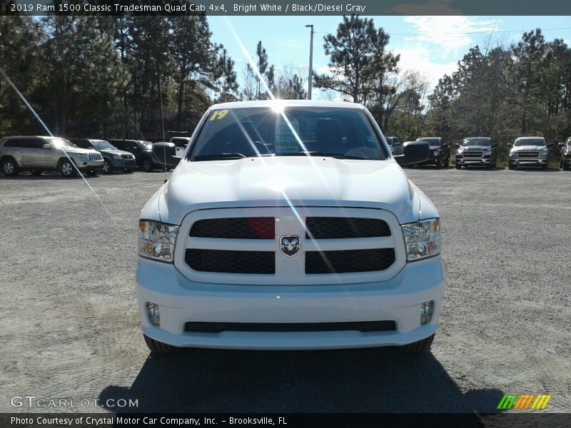 Bright White / Black/Diesel Gray 2019 Ram 1500 Classic Tradesman Quad Cab 4x4