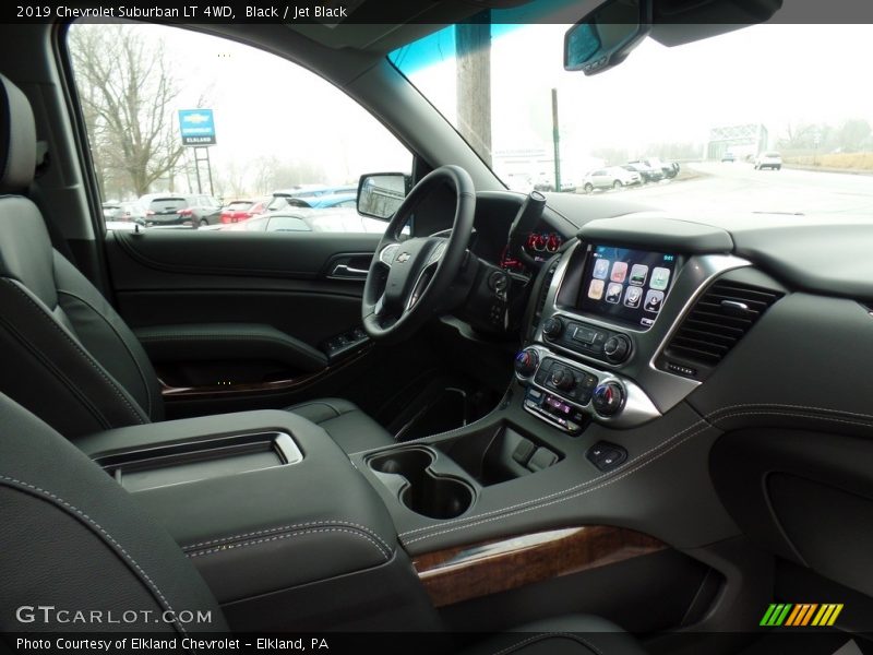 Black / Jet Black 2019 Chevrolet Suburban LT 4WD