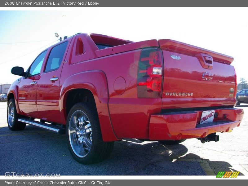 Victory Red / Ebony 2008 Chevrolet Avalanche LTZ