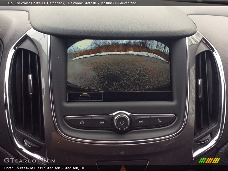 Oakwood Metallic / Jet Black/­Galvanized 2019 Chevrolet Cruze LT Hatchback