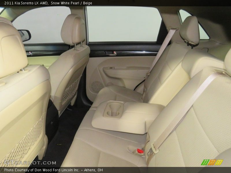 Snow White Pearl / Beige 2011 Kia Sorento LX AWD