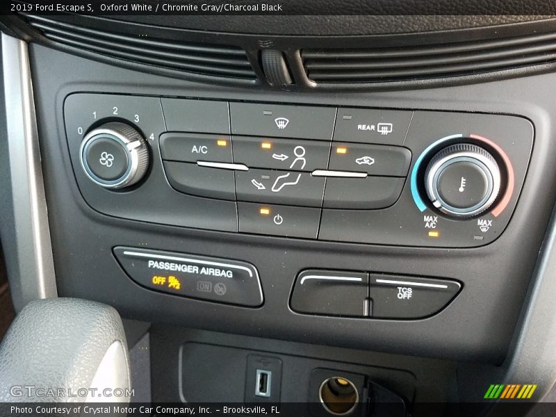 Oxford White / Chromite Gray/Charcoal Black 2019 Ford Escape S