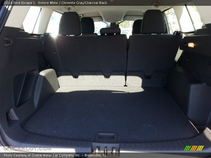 Oxford White / Chromite Gray/Charcoal Black 2019 Ford Escape S