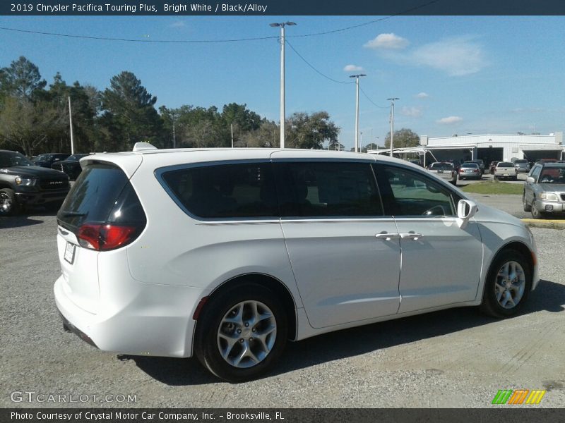 Bright White / Black/Alloy 2019 Chrysler Pacifica Touring Plus