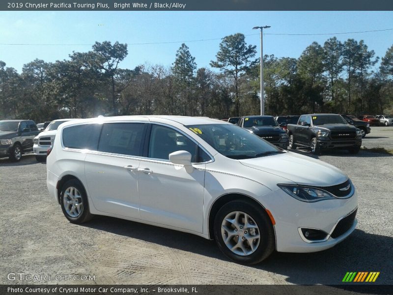 Bright White / Black/Alloy 2019 Chrysler Pacifica Touring Plus