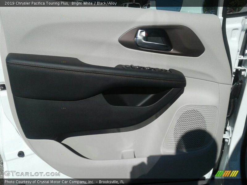 Bright White / Black/Alloy 2019 Chrysler Pacifica Touring Plus