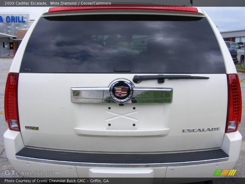 White Diamond / Cocoa/Cashmere 2009 Cadillac Escalade