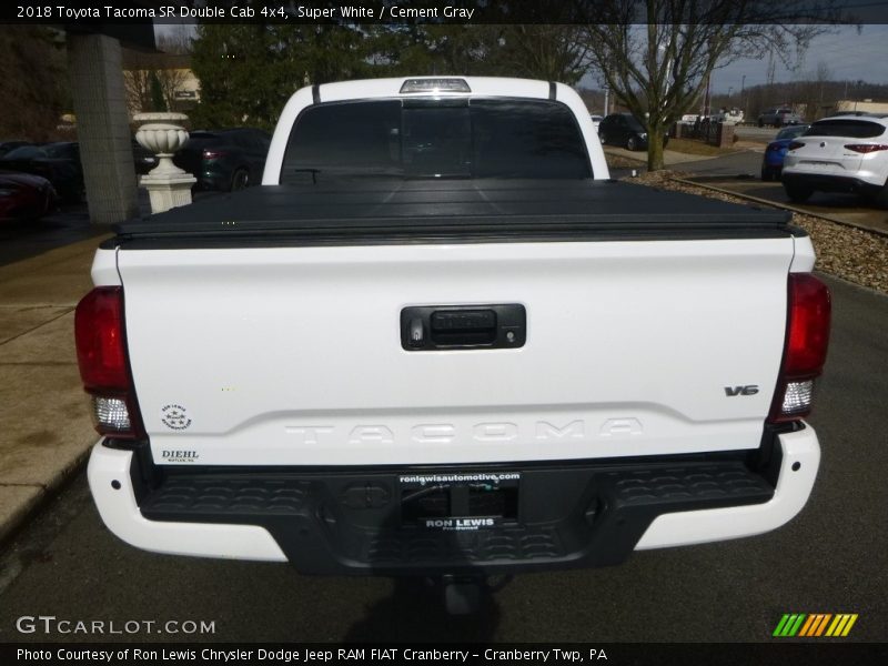 Super White / Cement Gray 2018 Toyota Tacoma SR Double Cab 4x4