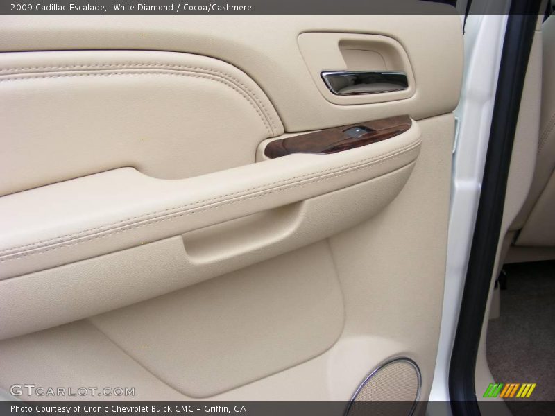 White Diamond / Cocoa/Cashmere 2009 Cadillac Escalade