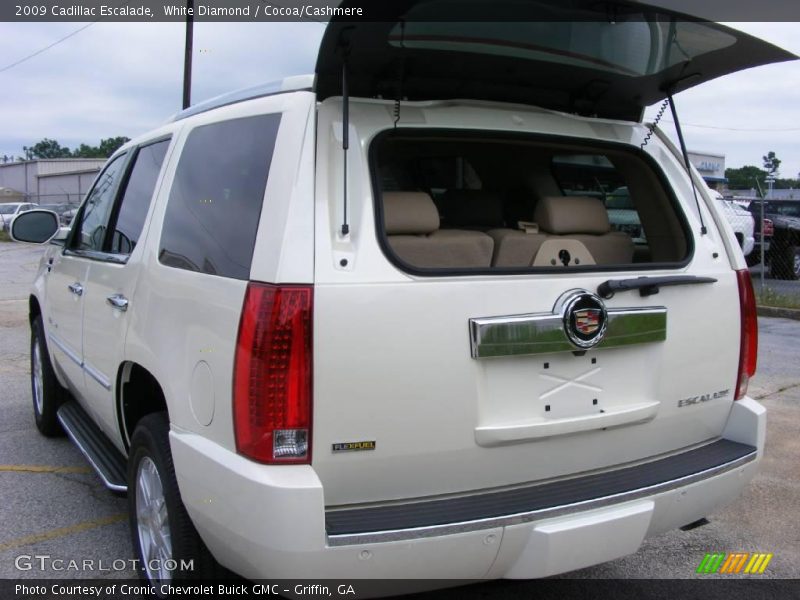 White Diamond / Cocoa/Cashmere 2009 Cadillac Escalade