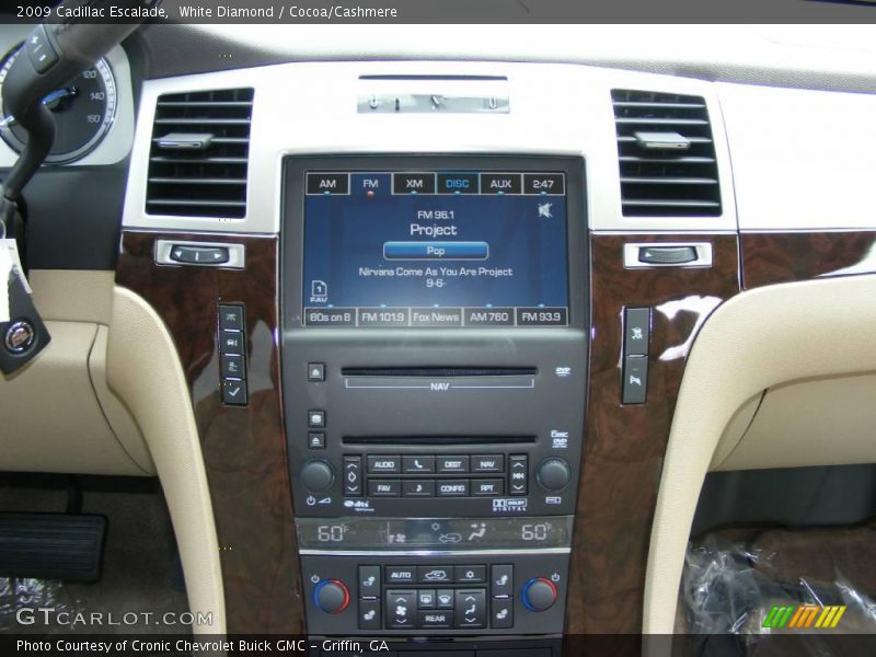White Diamond / Cocoa/Cashmere 2009 Cadillac Escalade