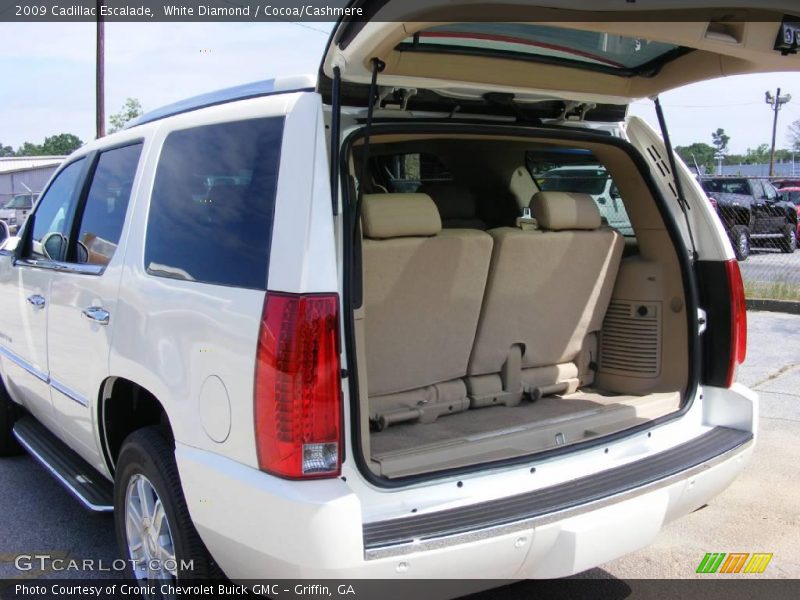 White Diamond / Cocoa/Cashmere 2009 Cadillac Escalade
