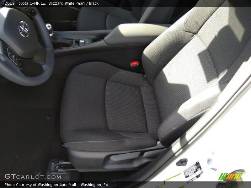 Blizzard White Pearl / Black 2019 Toyota C-HR LE