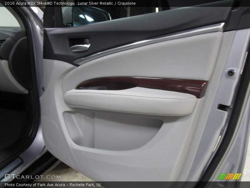 Lunar Silver Metallic / Graystone 2016 Acura MDX SH-AWD Technology