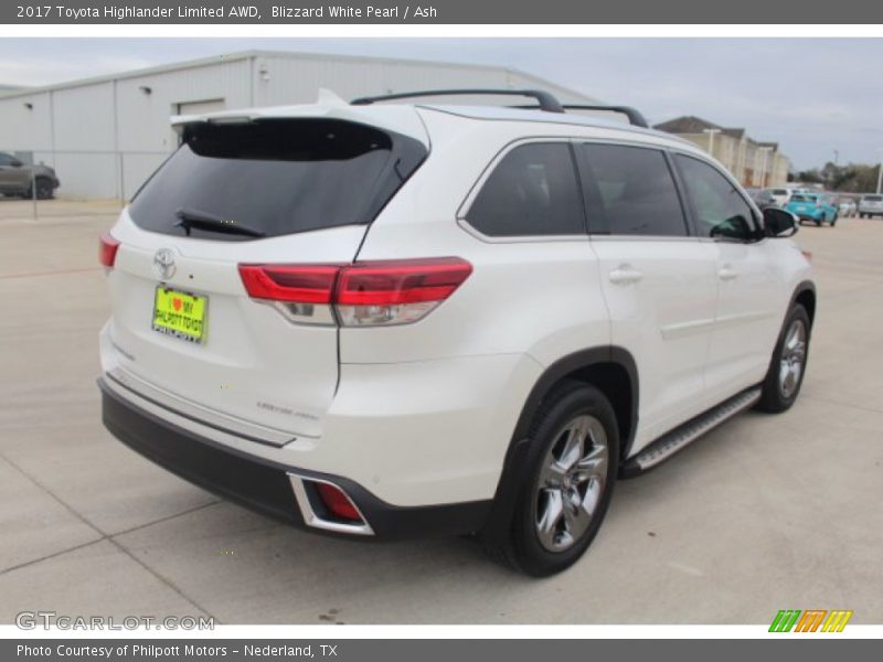 Blizzard White Pearl / Ash 2017 Toyota Highlander Limited AWD