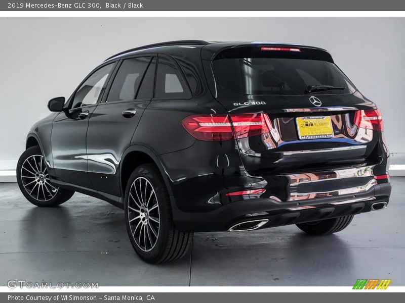 Black / Black 2019 Mercedes-Benz GLC 300